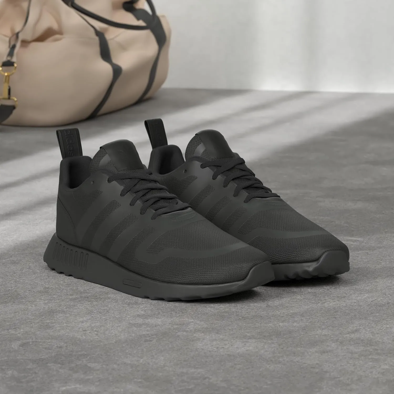 adidas Originals Unisex-Child Multix Sneaker