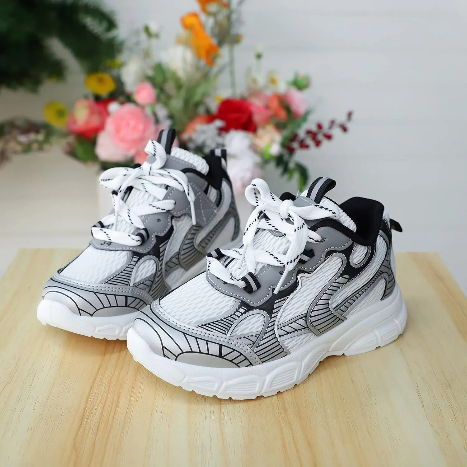 Boys Girls Shoes Kids Tennis Running Athletic Sport Sneakers Breathable Non Slip Mesh Comfortable Girls Dress Shoes