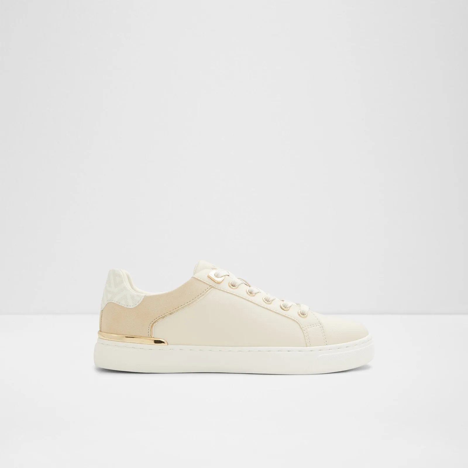 Calla Lily Beige Sneaker