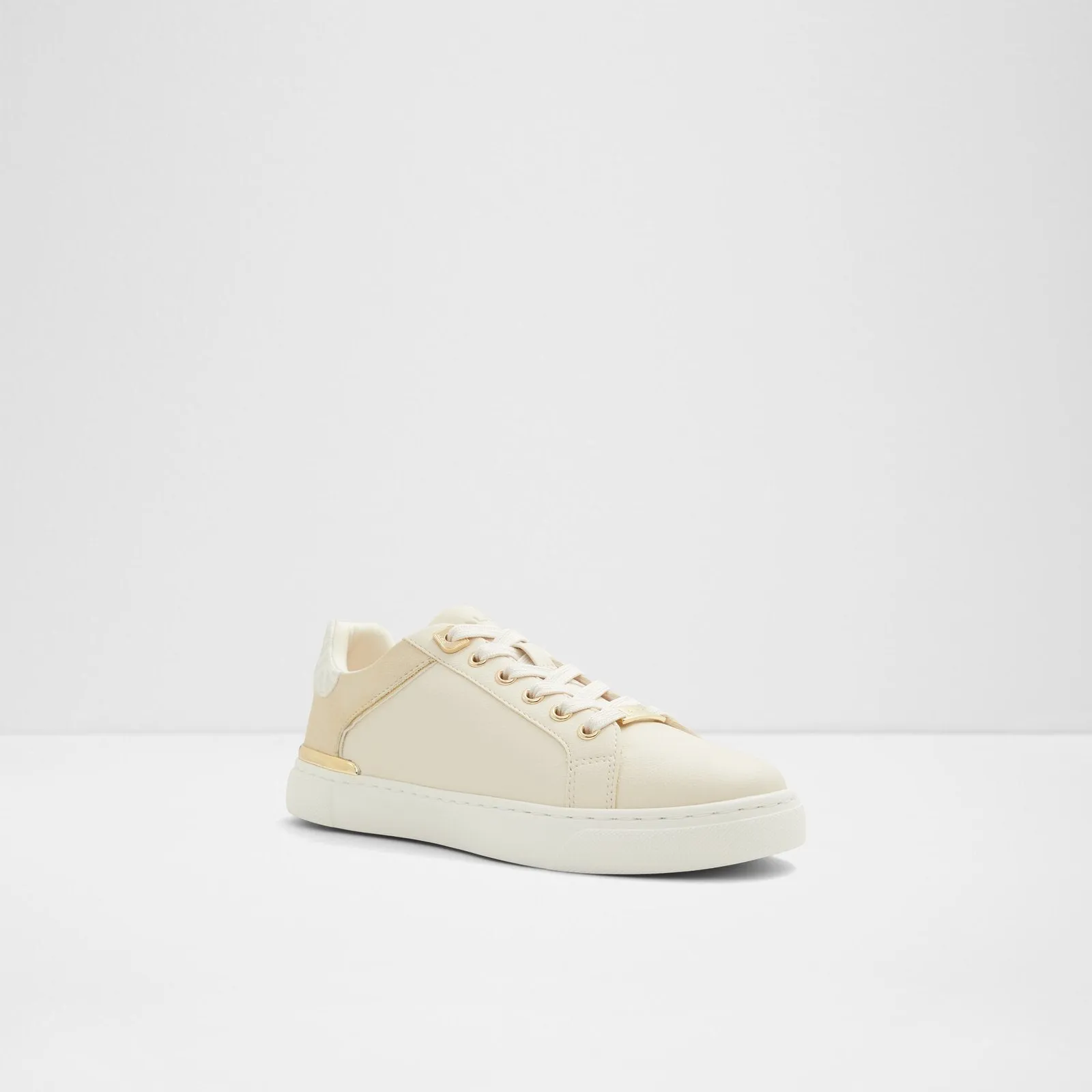 Calla Lily Beige Sneaker