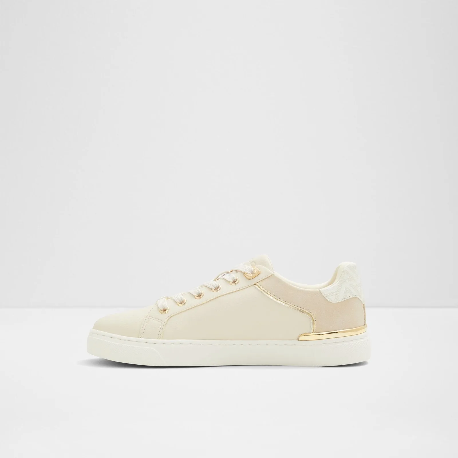 Calla Lily Beige Sneaker