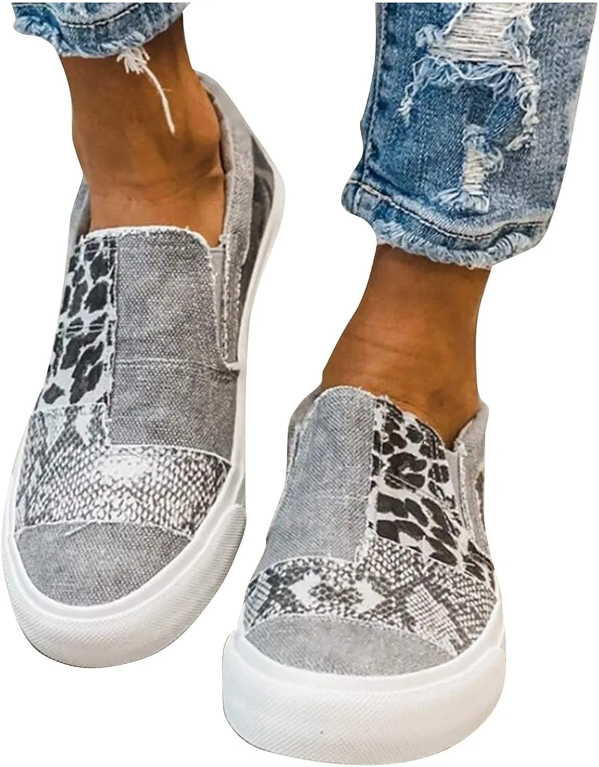 Canvas Shoes for Women Slip Ons Comfortable Low Top Sneakers Casual Lightweight Flats Classic Casual Walking Shoes Slip On Indoor Outdoor