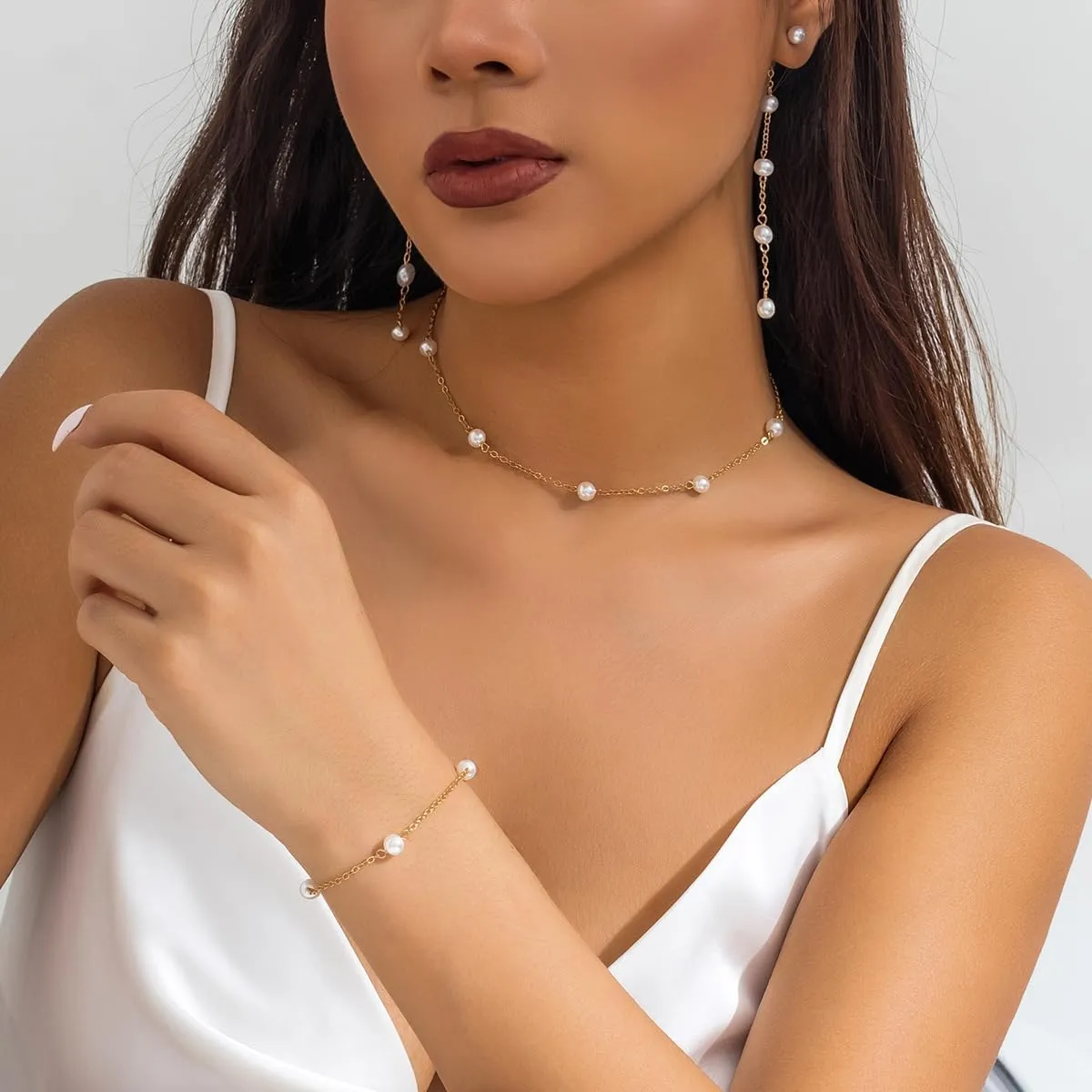 CJIAYUJEW Gold Jewelry Set for Women 14K Gold Plated Pearl Jewelry Set Adjustable Choker Necklace Bracelet Pearl Drop Earrings Wedding Jewelry for Women Gift