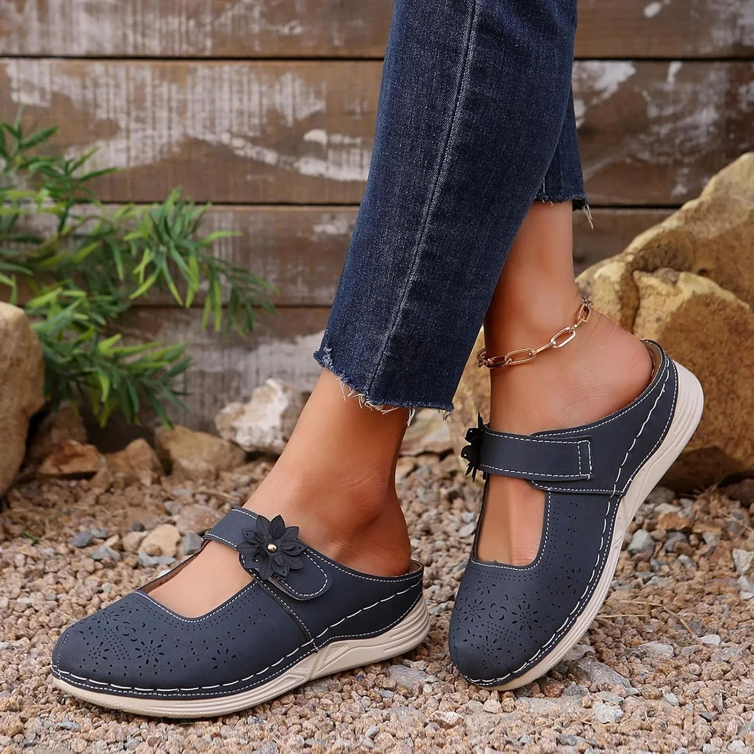 Clogs for Women Leather Comfort Mules Hollow Out Flowers Closed Toe Sandals Summer Casual Arch Support Slip On Slippers Walking Shoes