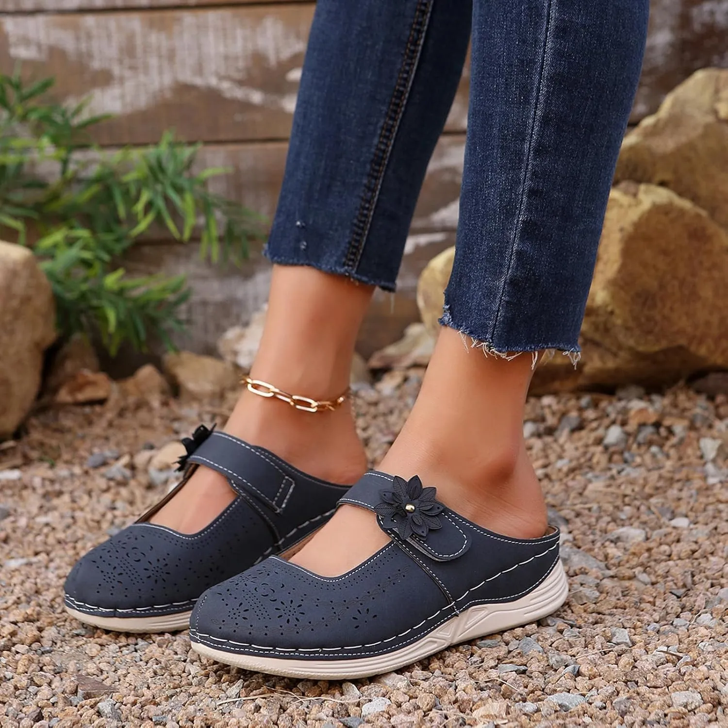 Clogs for Women Leather Comfort Mules Hollow Out Flowers Closed Toe Sandals Summer Casual Arch Support Slip On Slippers Walking Shoes