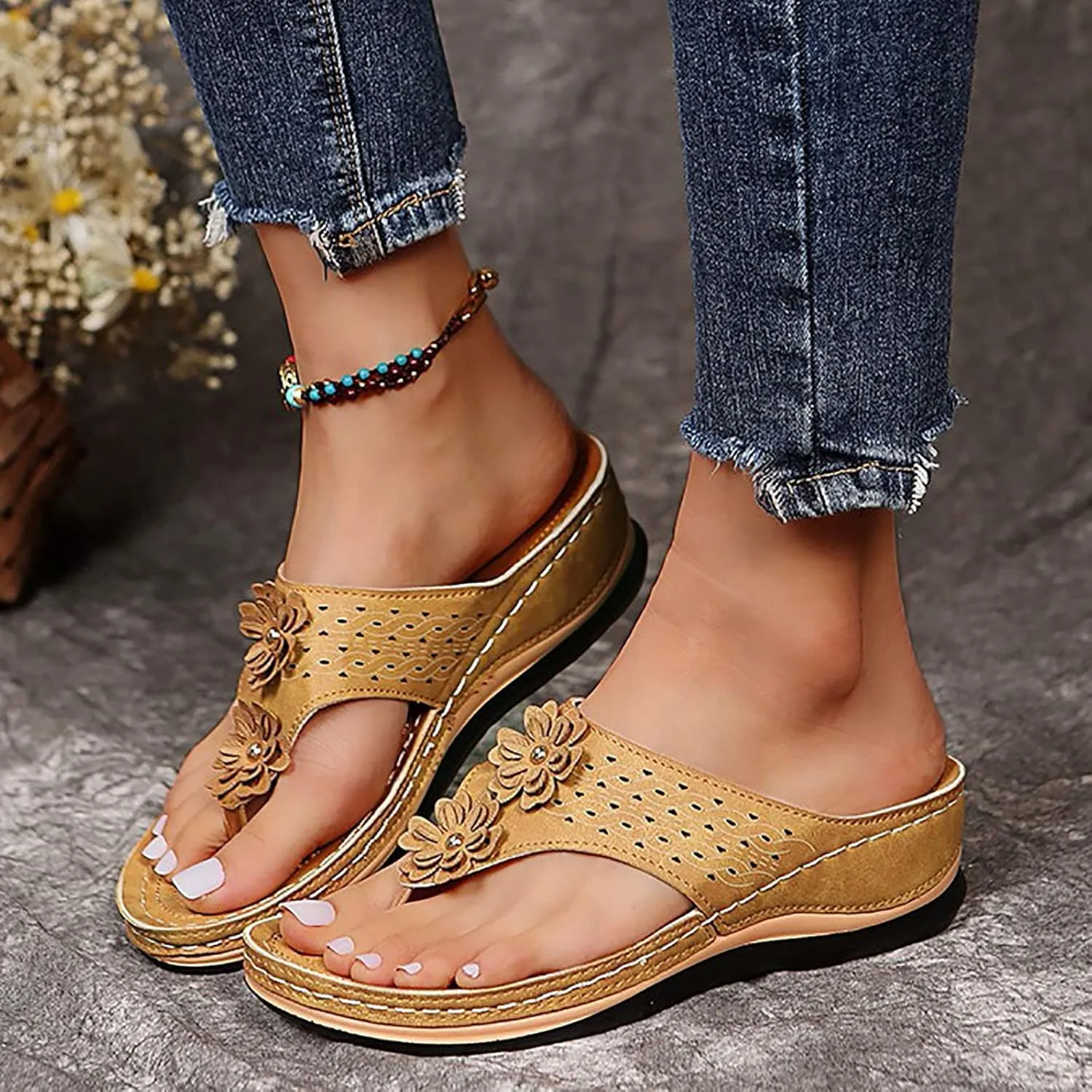 Flat Sandals for Women Women's Arch Support Flip Flops Slippers for Women Womens Black Sandal