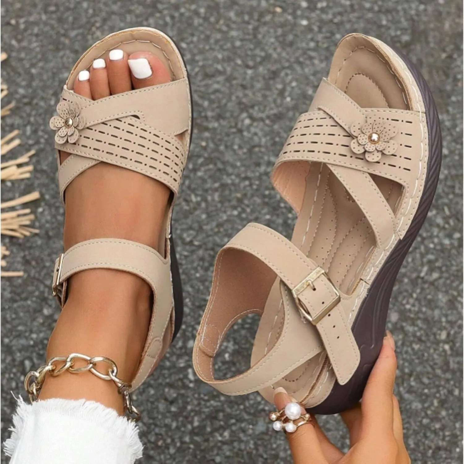 Orthopedic Wide Sandals for Women,Flower Decorative Open Toe Arch Support Ankle Strap Platform Sandals Bohemian Slip-On Shoes for Summer Beach Casual