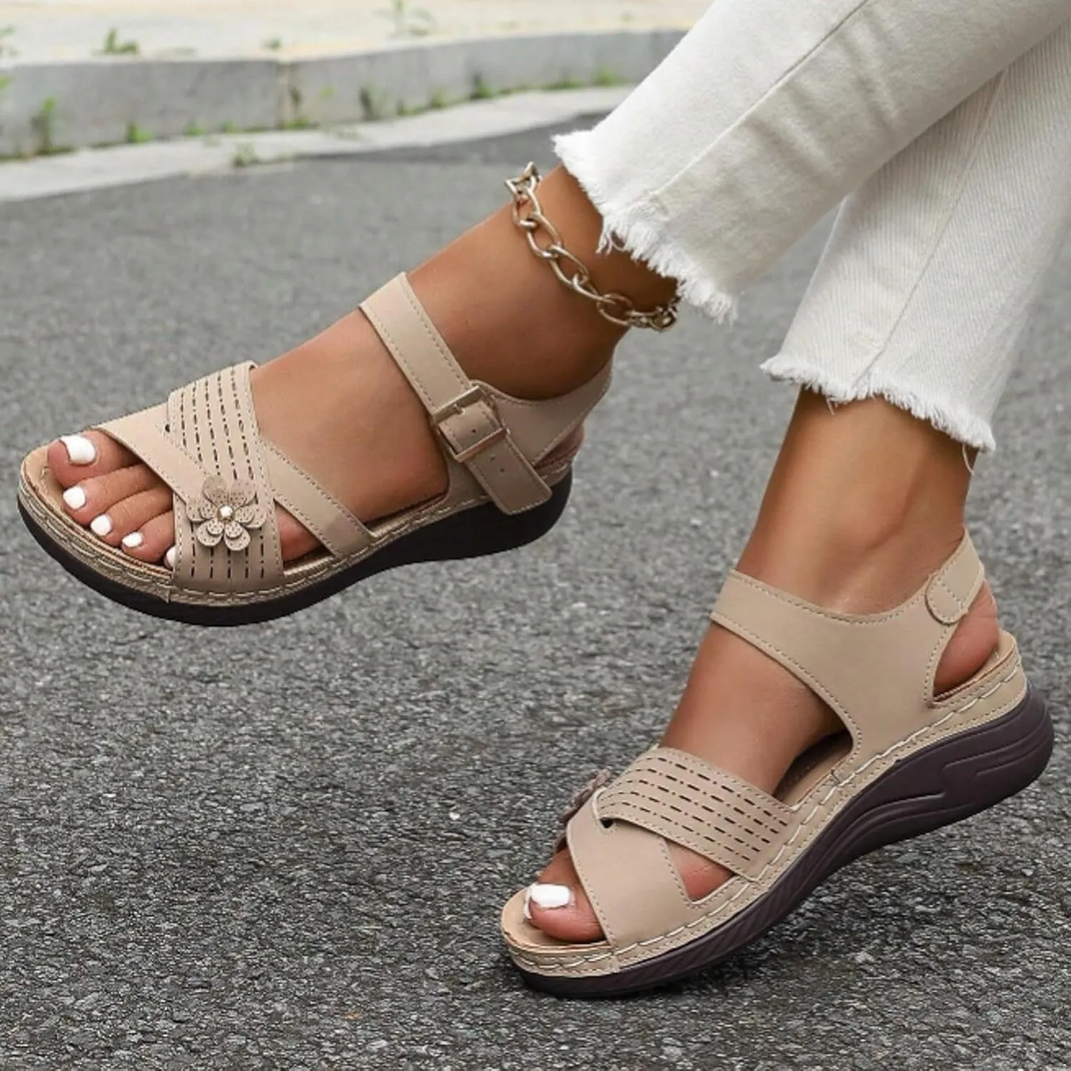 Orthopedic Wide Sandals for Women,Flower Decorative Open Toe Arch Support Ankle Strap Platform Sandals Bohemian Slip-On Shoes for Summer Beach Casual