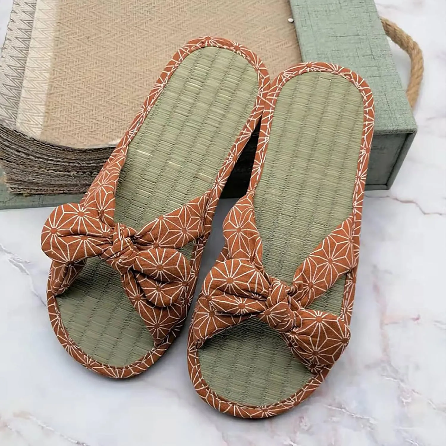 peqiut Casual Sandals Women Flat Orthopedic Sandals for Women Slip On Slippers Comfortable Breathable Casual Sandals