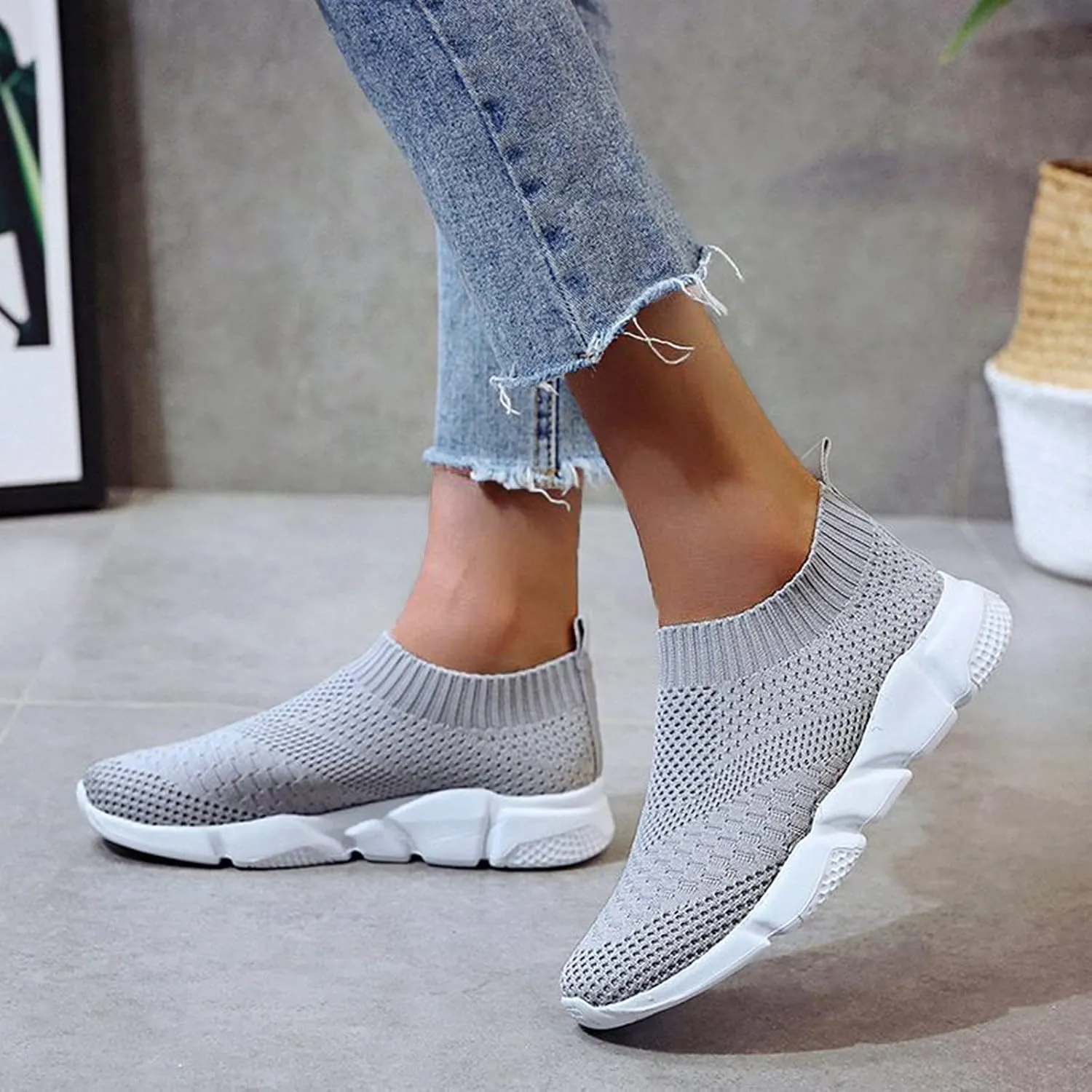 SBGMoSJ Women's Sneakers Size 9 Slip On Non Slip Nurse Shoes for Women Womens Slip On Shoes Wide White High Top Sneakers for Women Slip On Sneakers Woman