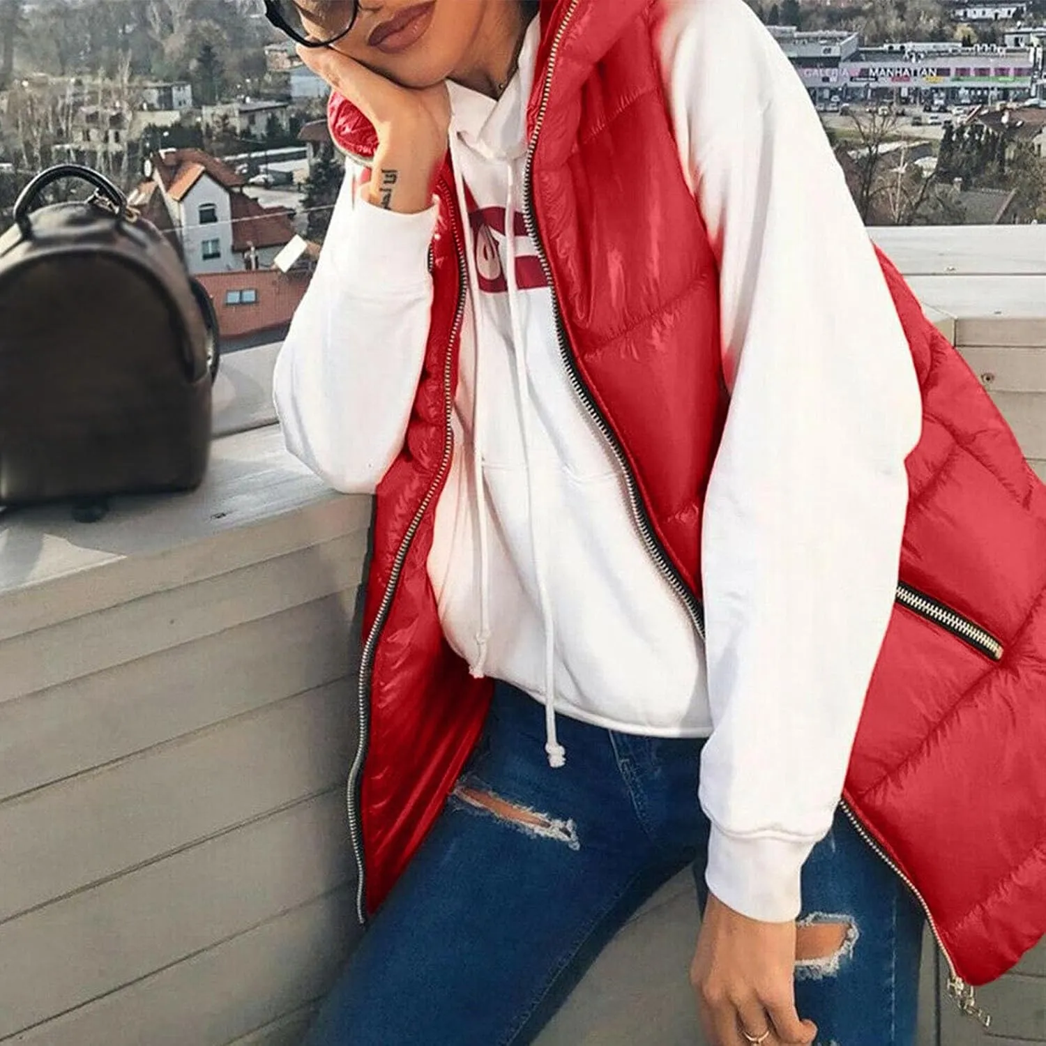 Women's Long Quilted Vest Hooded Full-Zip Sleeveless Down Coat Outwear With Pockets 2024 Winter Warm Padded Jacket