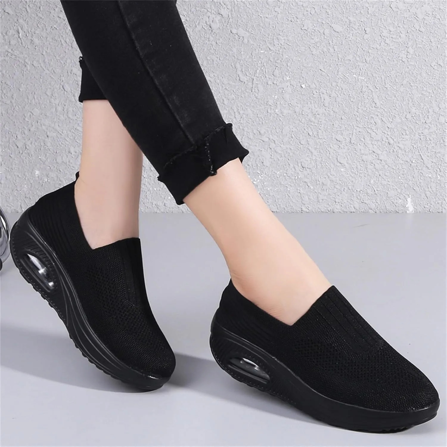 Women's Soft Sole Mesh Comfort Orthopedic Shoes with Arch Support Fit Hands Slip on Go Walking Slip Sneakers